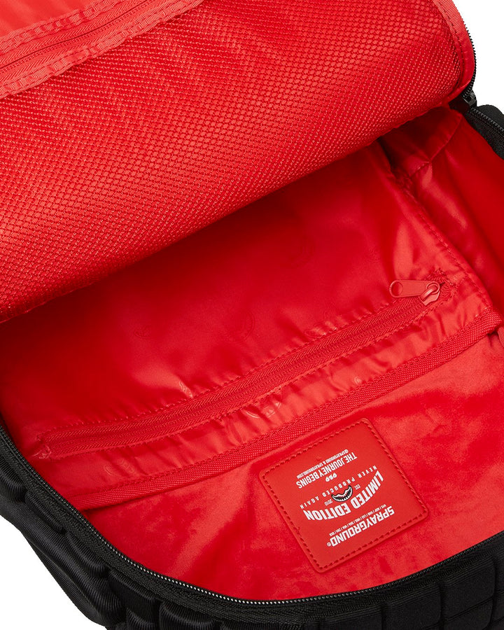 FOAM WELDED SHARK DLX BLACKPACK