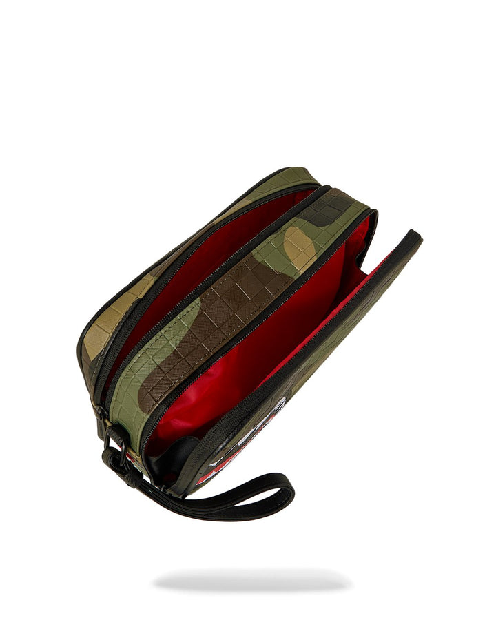 WOODLAND CAMO CHECK TOILETRY BAG