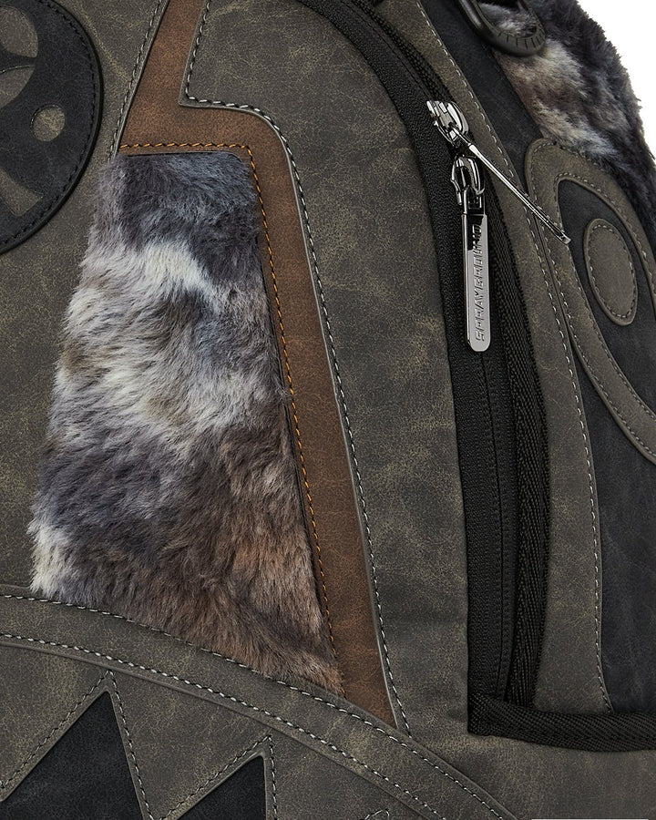 DAYS FUR COAT SHARK DLXSV BACKPACK