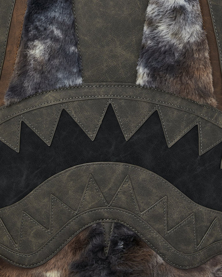 DAYS FUR COAT SHARK DLXSV BACKPACK