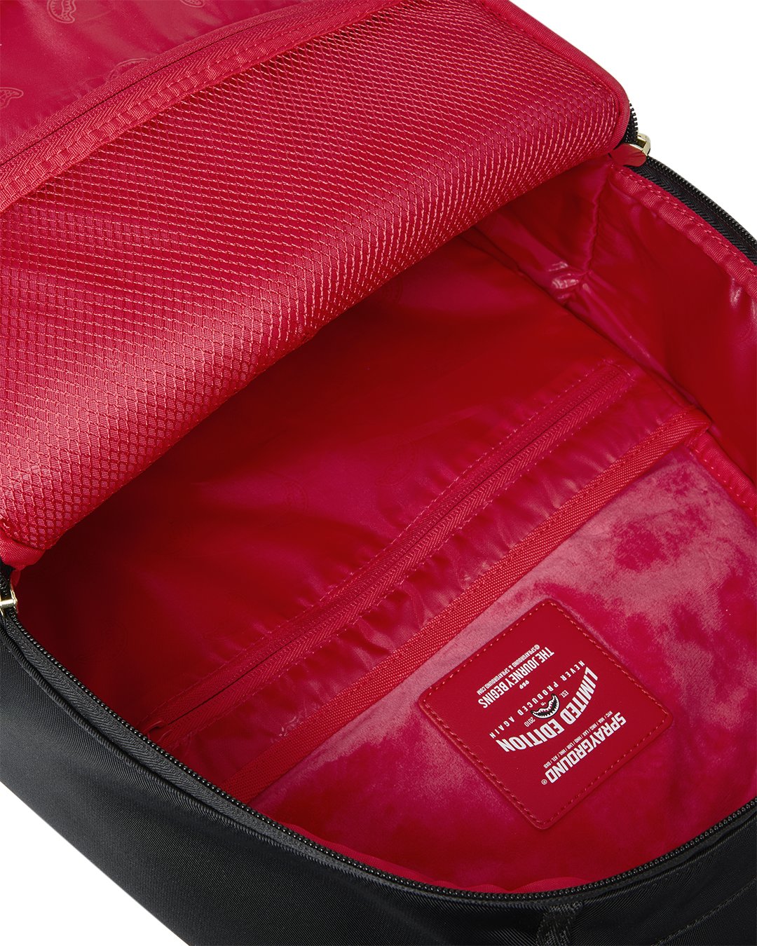 SHARK CENTRAL GOLD LETTERING DLX BACKPACK