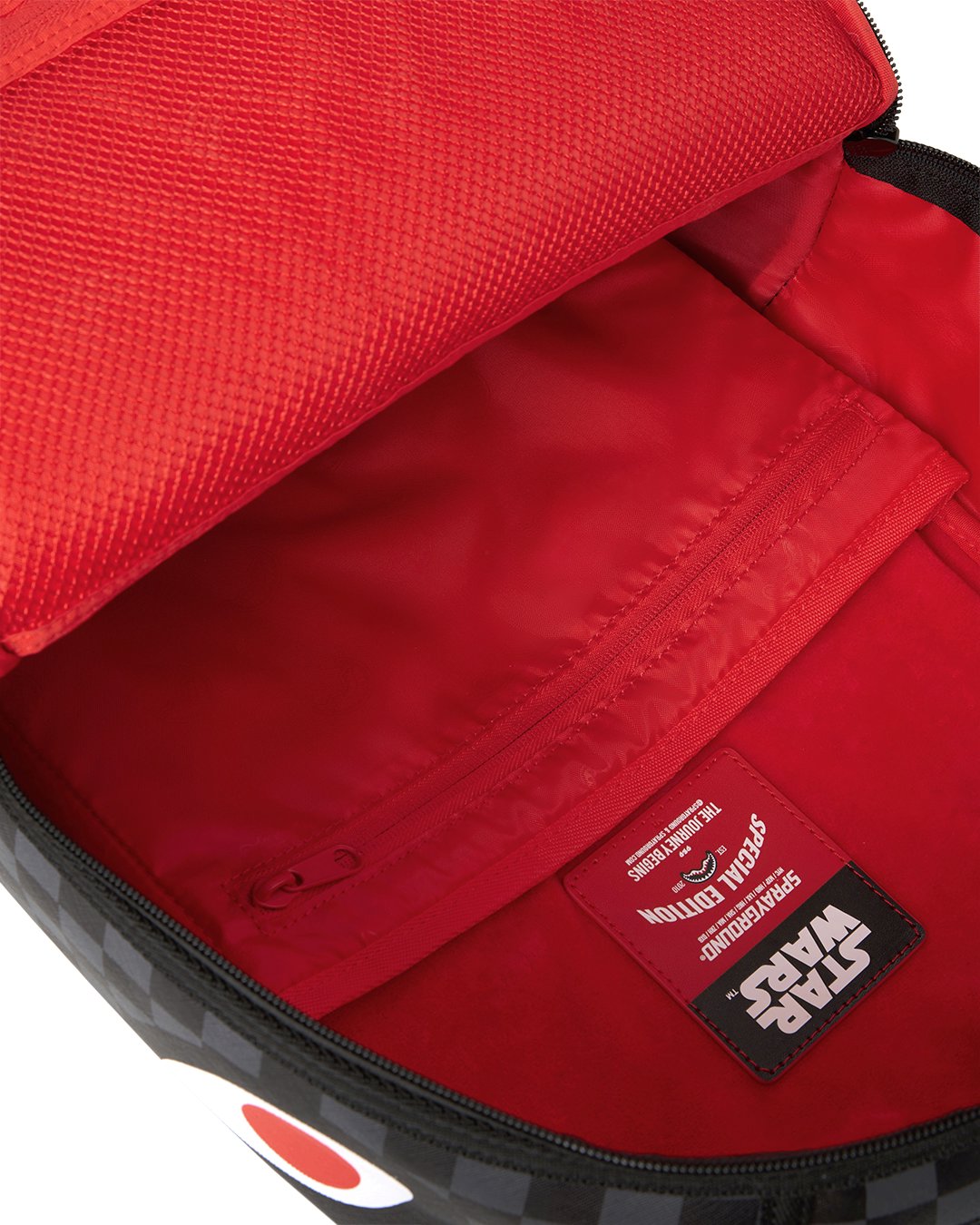 STAR WARS MANDO AND GROKU REVEAL BACKPACK
