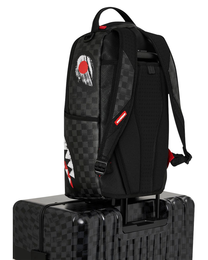 SCRIBBLE SHARK FULL-SIZE LUGGAGE