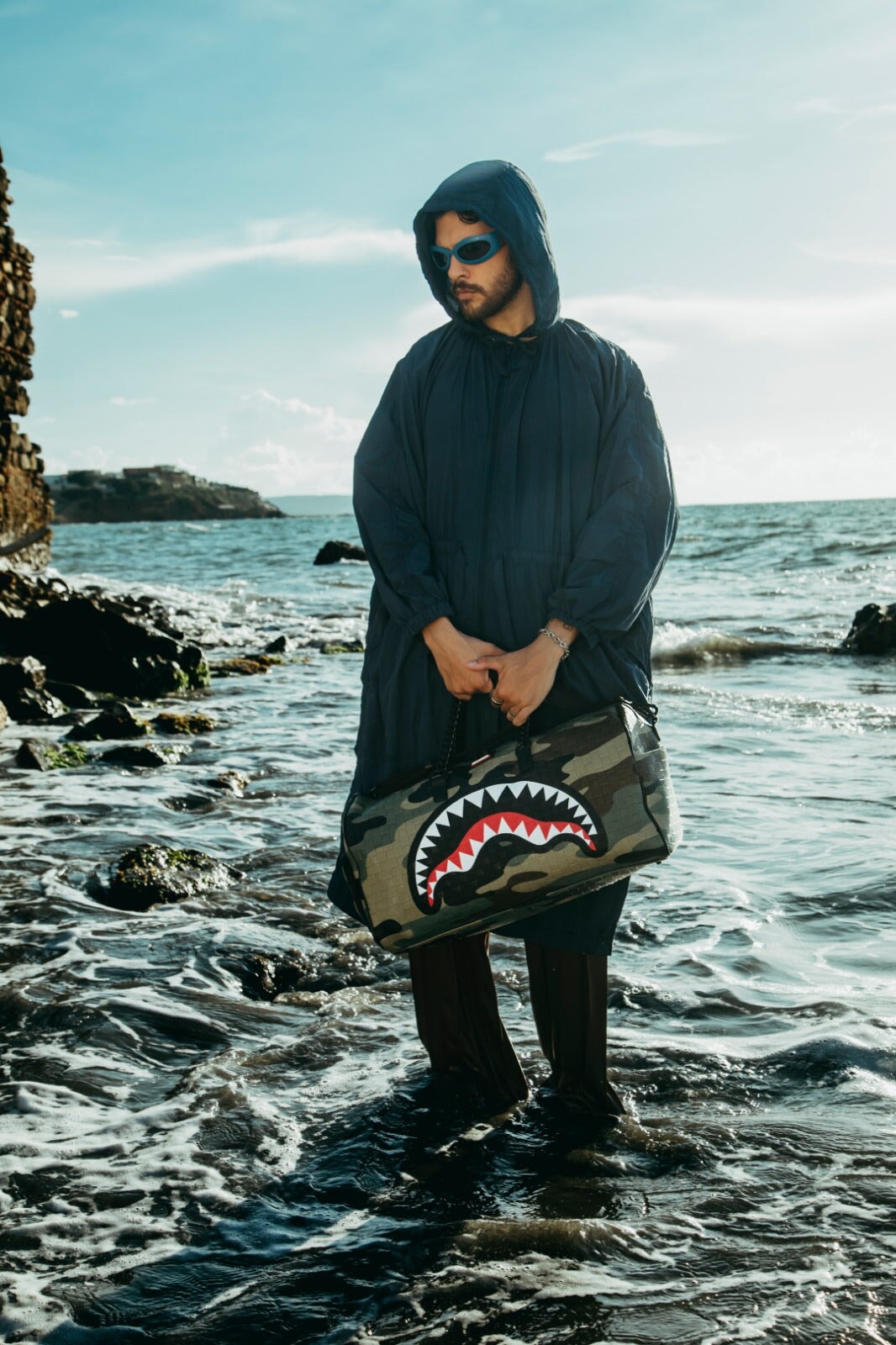 WOODLAND CAMO CHECK CHAIN LARGE DUFFLE