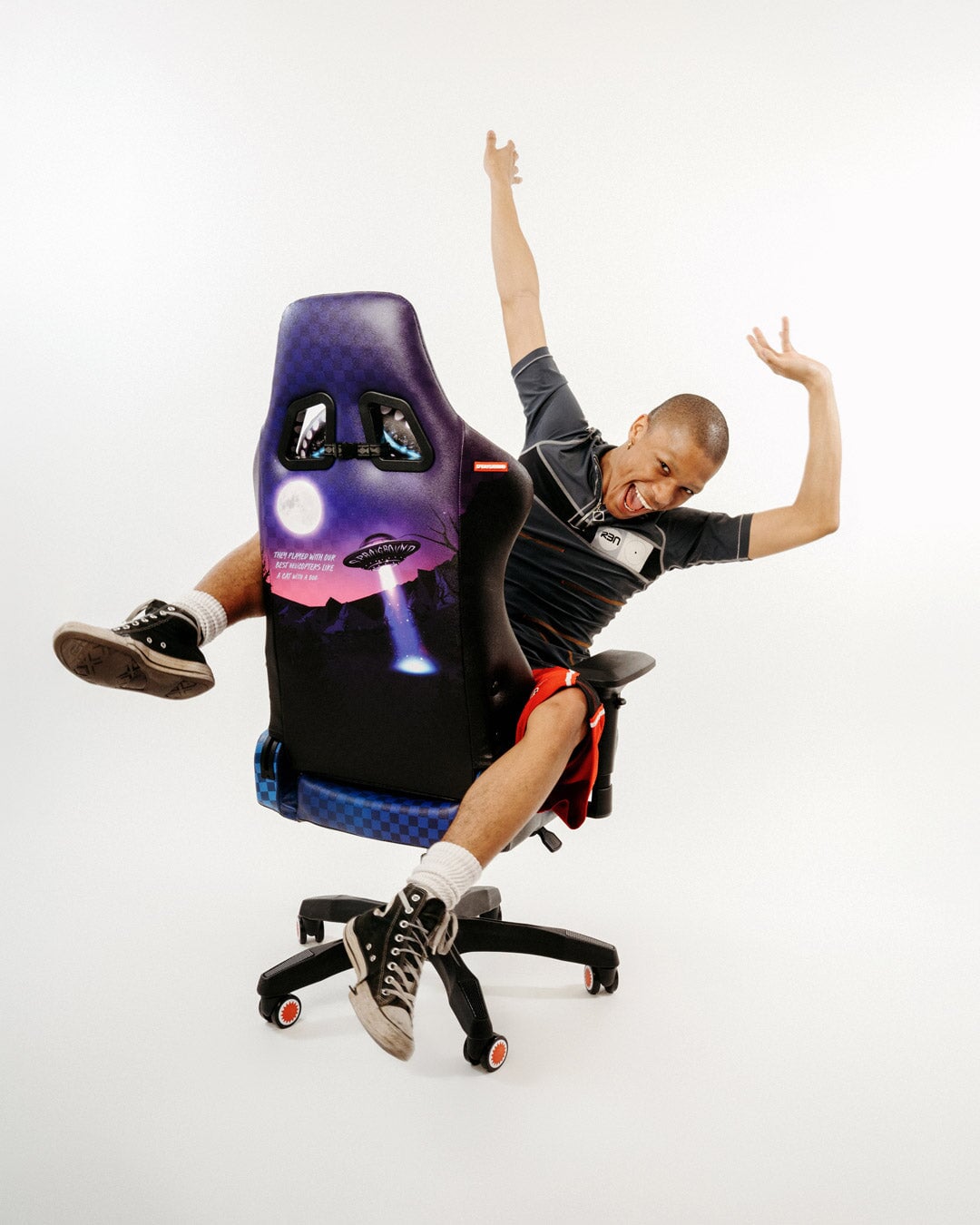LATE ONE NIGHTGAMING CHAIR