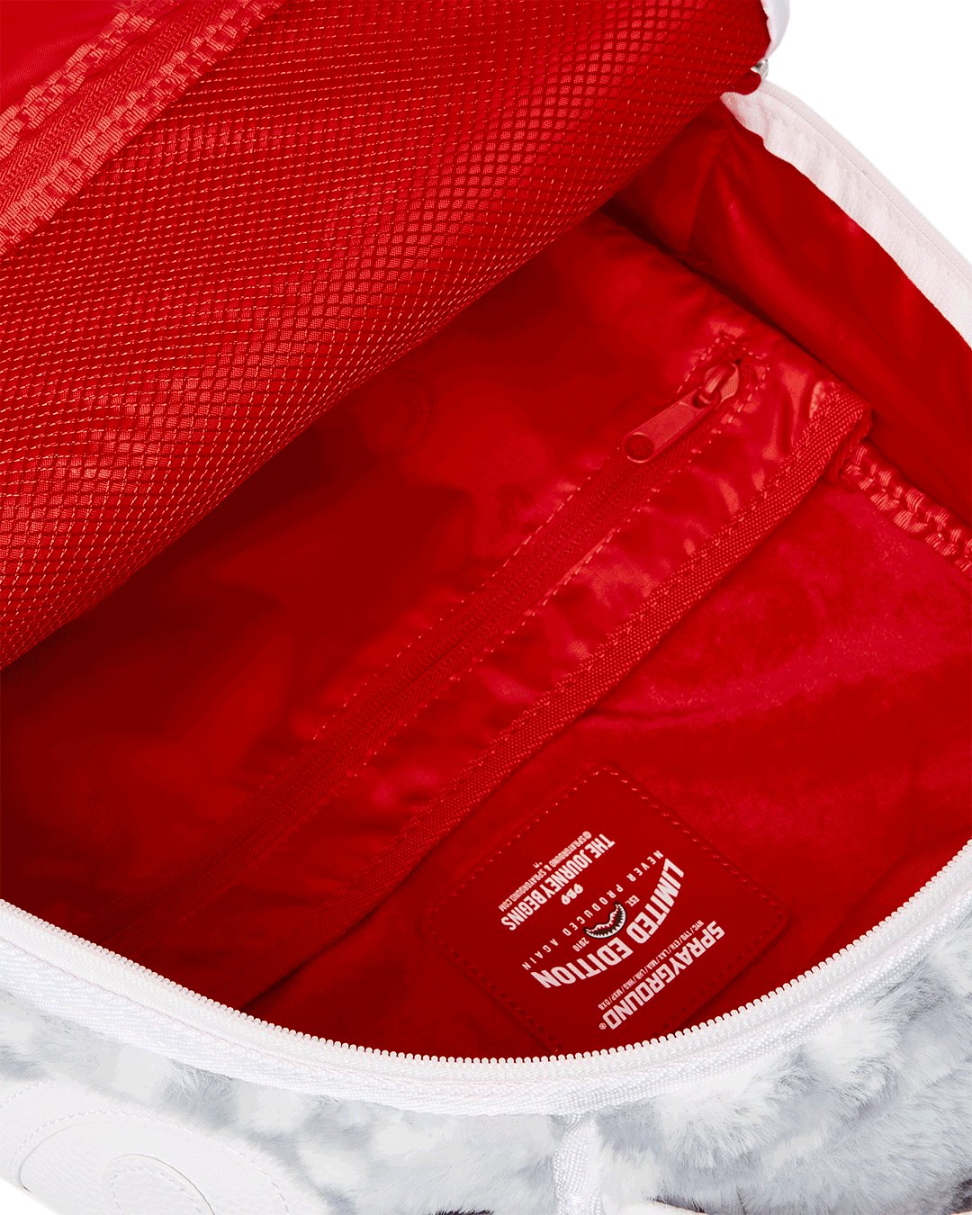 SPRAYGROUND WHITE FUR 3AM DLXSF BACKPACK